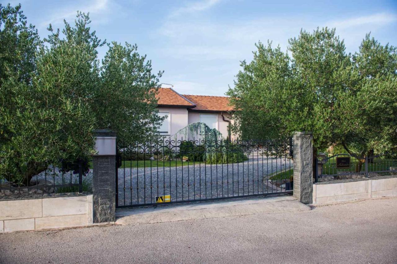 Villa Aleksandra Ljubuški Zewnętrze zdjęcie
