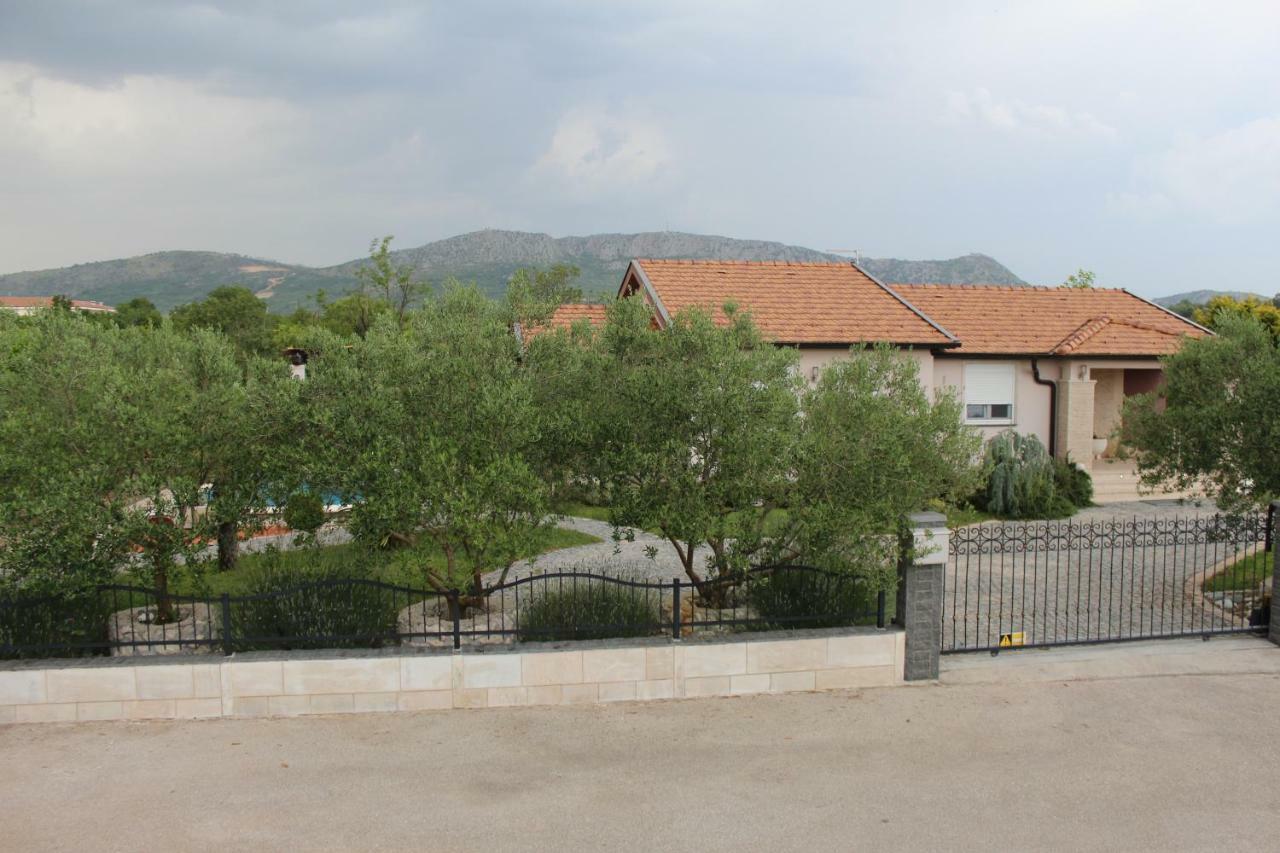 Villa Aleksandra Ljubuški Zewnętrze zdjęcie